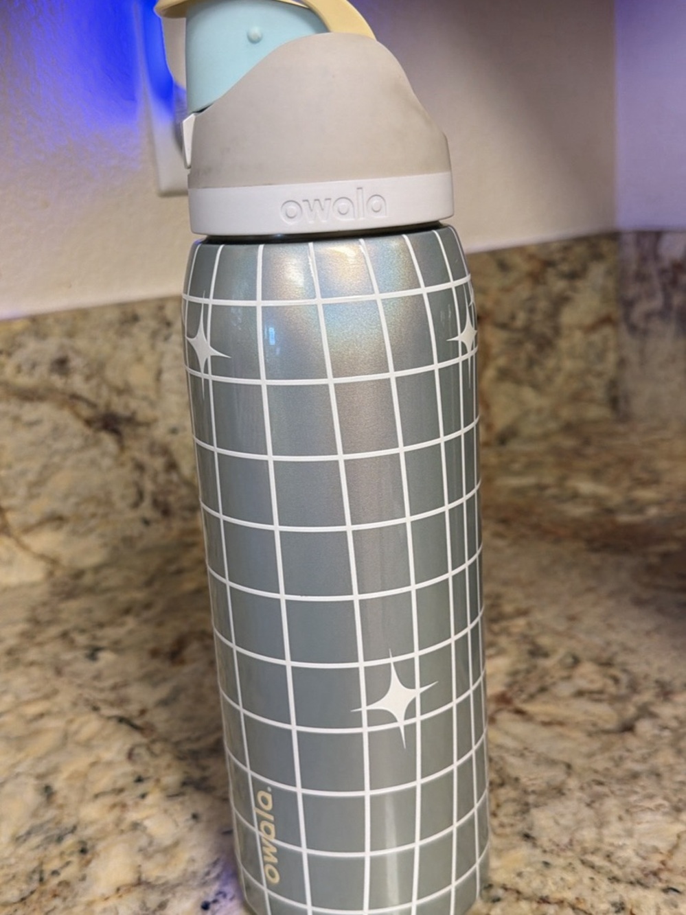 Owala Birthday Bash 40oz water bottle